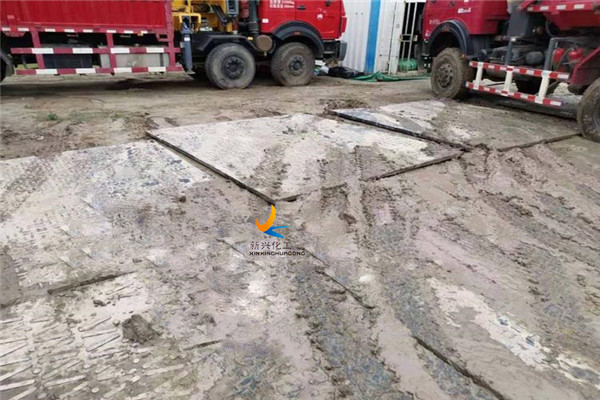 聚乙烯铺路板用于软地面防滑不陷车